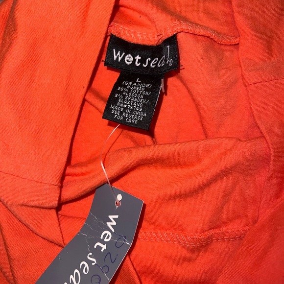 Never been worn! Cute coral mini skirt! Stretchy! - Picture 2 of 4